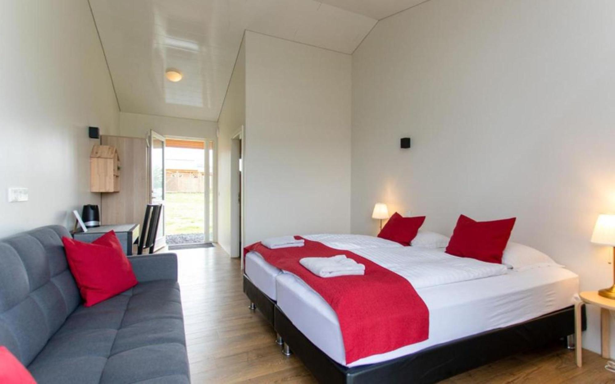 Guesthouse Fludir Luaran gambar